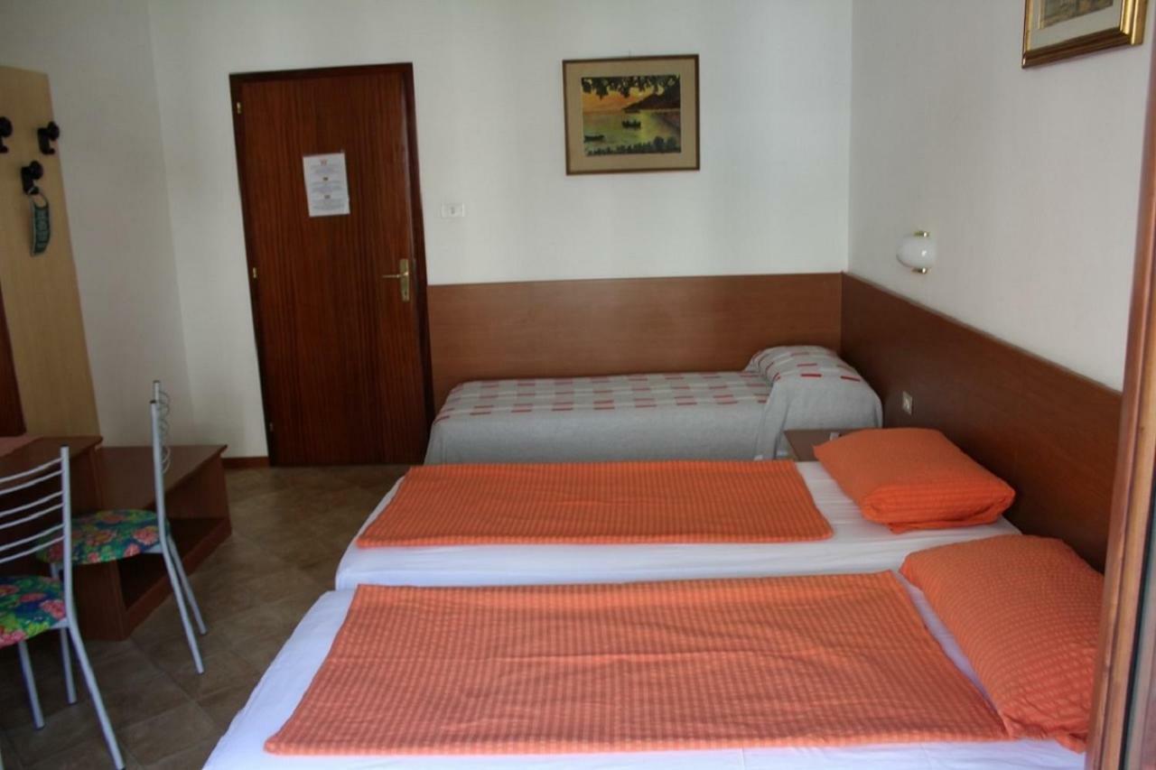 Villa Marina Torbole Sul Garda Exterior foto